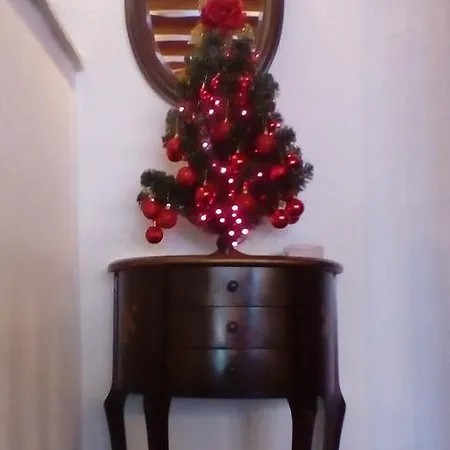 منزل ريفي Theoreio House